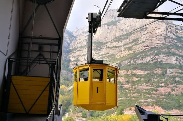 Aeri de Montserrat cable car round-trip ticket with ascent and descent