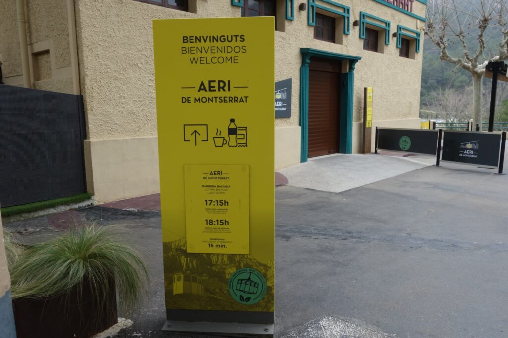 Montserrat cable car opening hours timetable Aeri de Montserrat showing last descent times