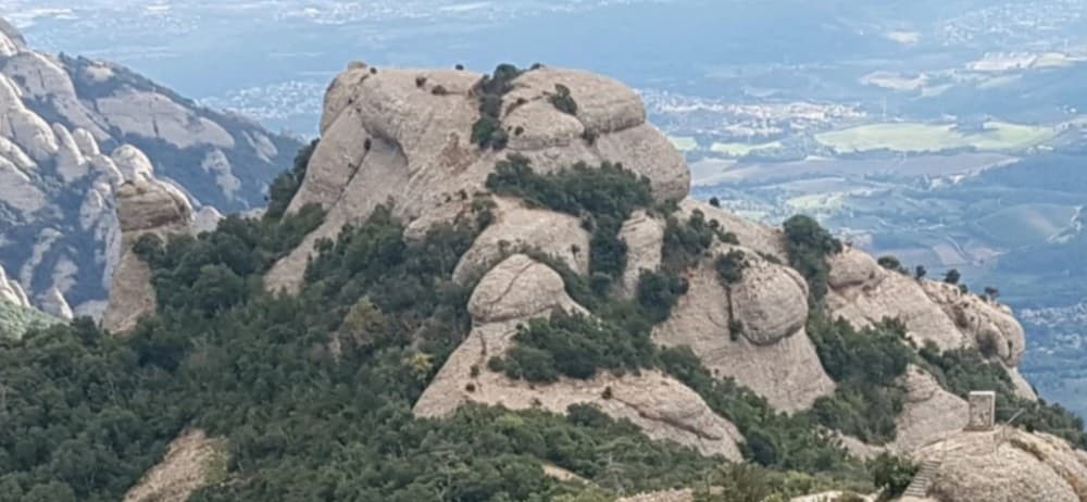 Albarda Castellana route in Montserrat