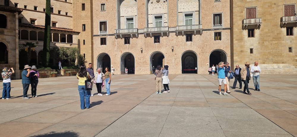 Montserrat small group tour with hotel pickup from Barcelona