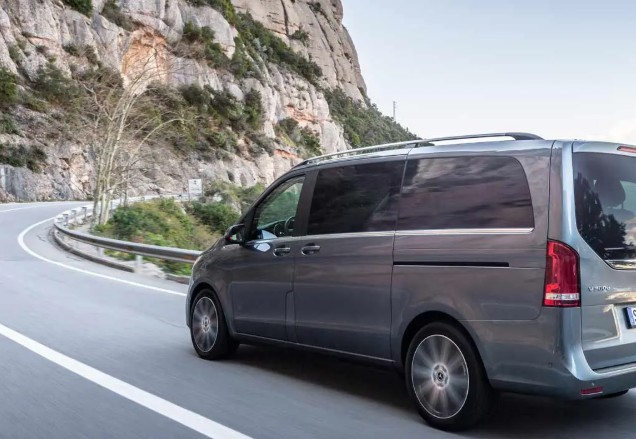 Private Montserrat tour from Barcelona with guide and private transport