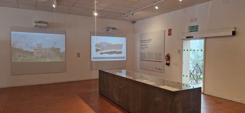 Audiovisual exhibition inside Aula de la Natura Montserrat
