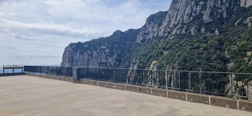 Mirador dels Apòstols viewpoint near Montserrat Monastery