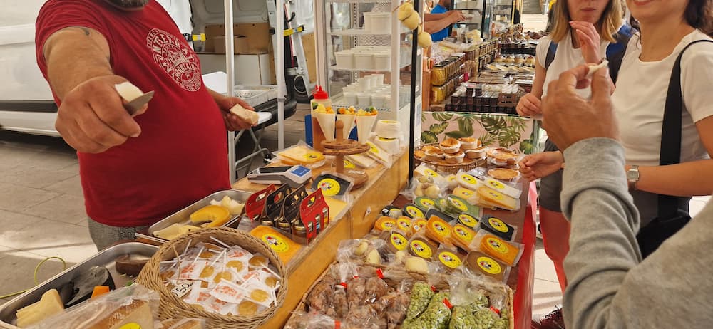 Montserrat tapas and gourmet wine tour from Barcelona