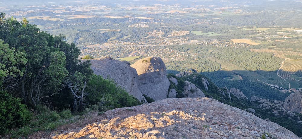 Access point to the Mirador de Sant Joan viewpoint above Pla de les Taràntules in Montserrat