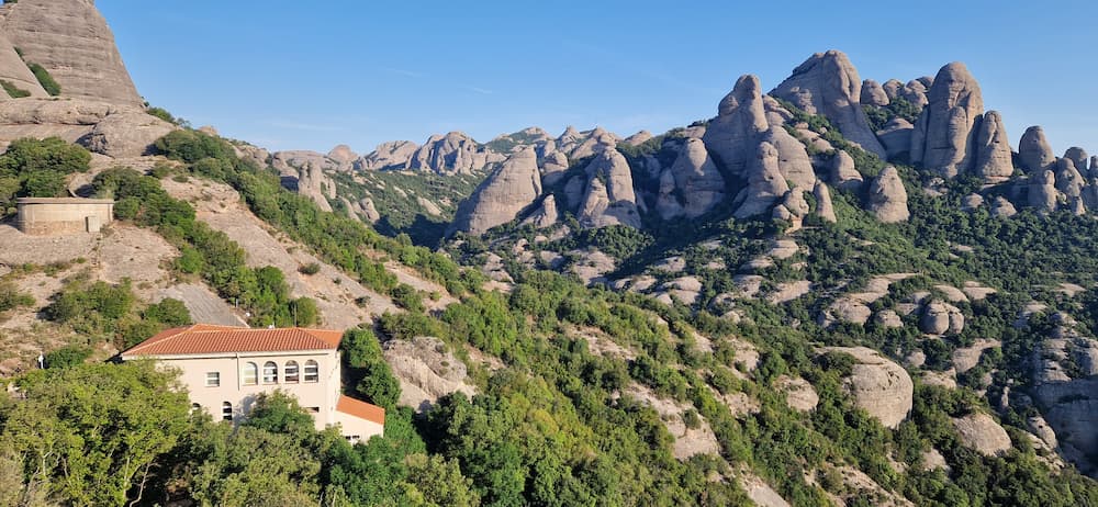 montserrat-funicular-sant-joan-upper-station